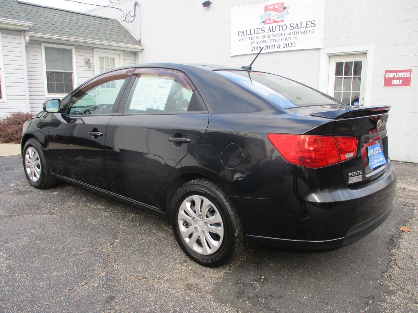 2012 BLACK Kia Forte (KNAFU4A28C5) , AUTOMATIC transmission, located at 540a Delsea Drive, Sewell, NJ, 08080, (856) 589-6888, 39.752560, -75.111206 - Photo#3